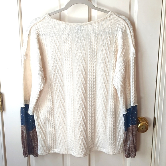 Daytrip Cable Knit Top - Picture 4 of 5